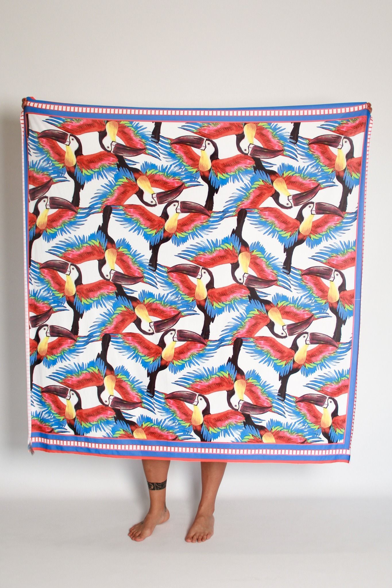 Pareo estampado Tucanes - Imagen 2